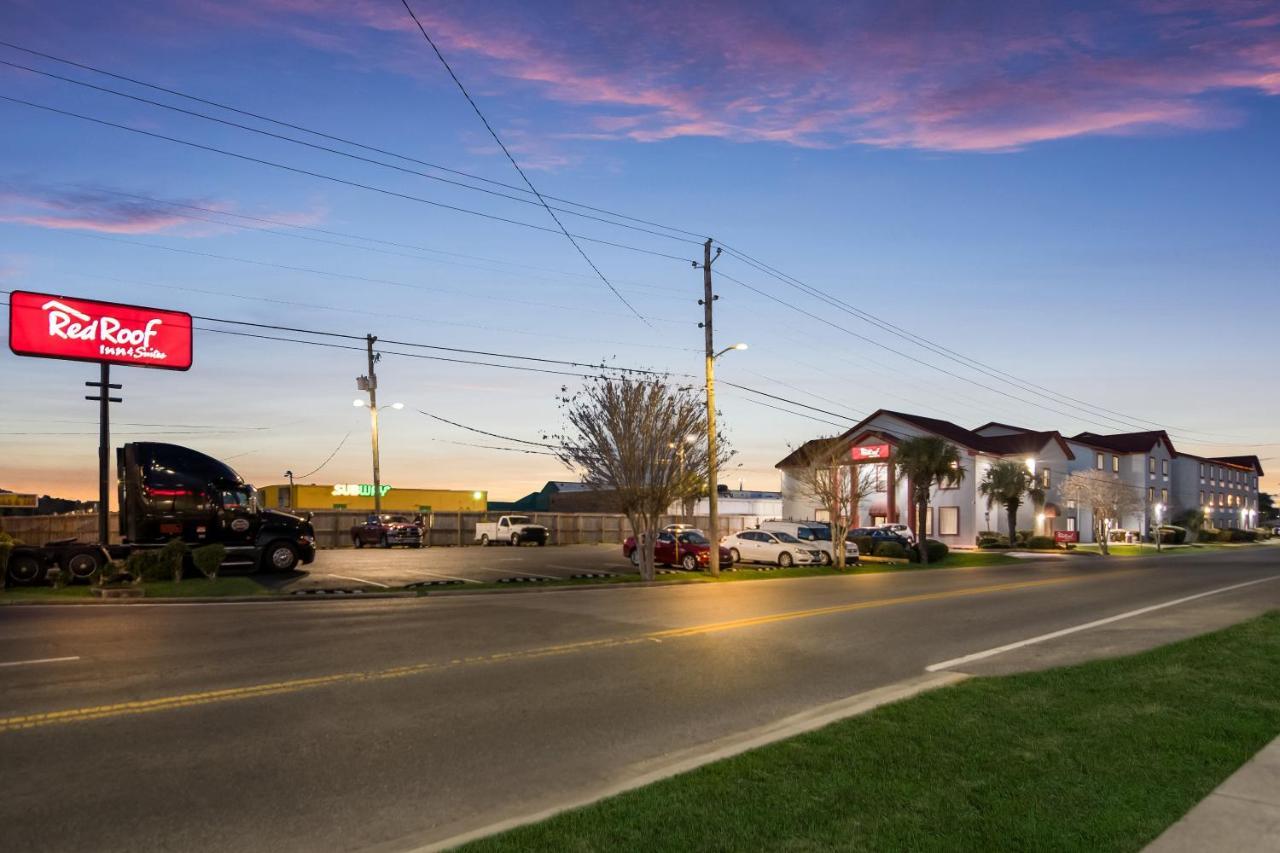 Red Roof Inn & Suites Pensacola-Nas Corry Beach Haven Bagian luar foto