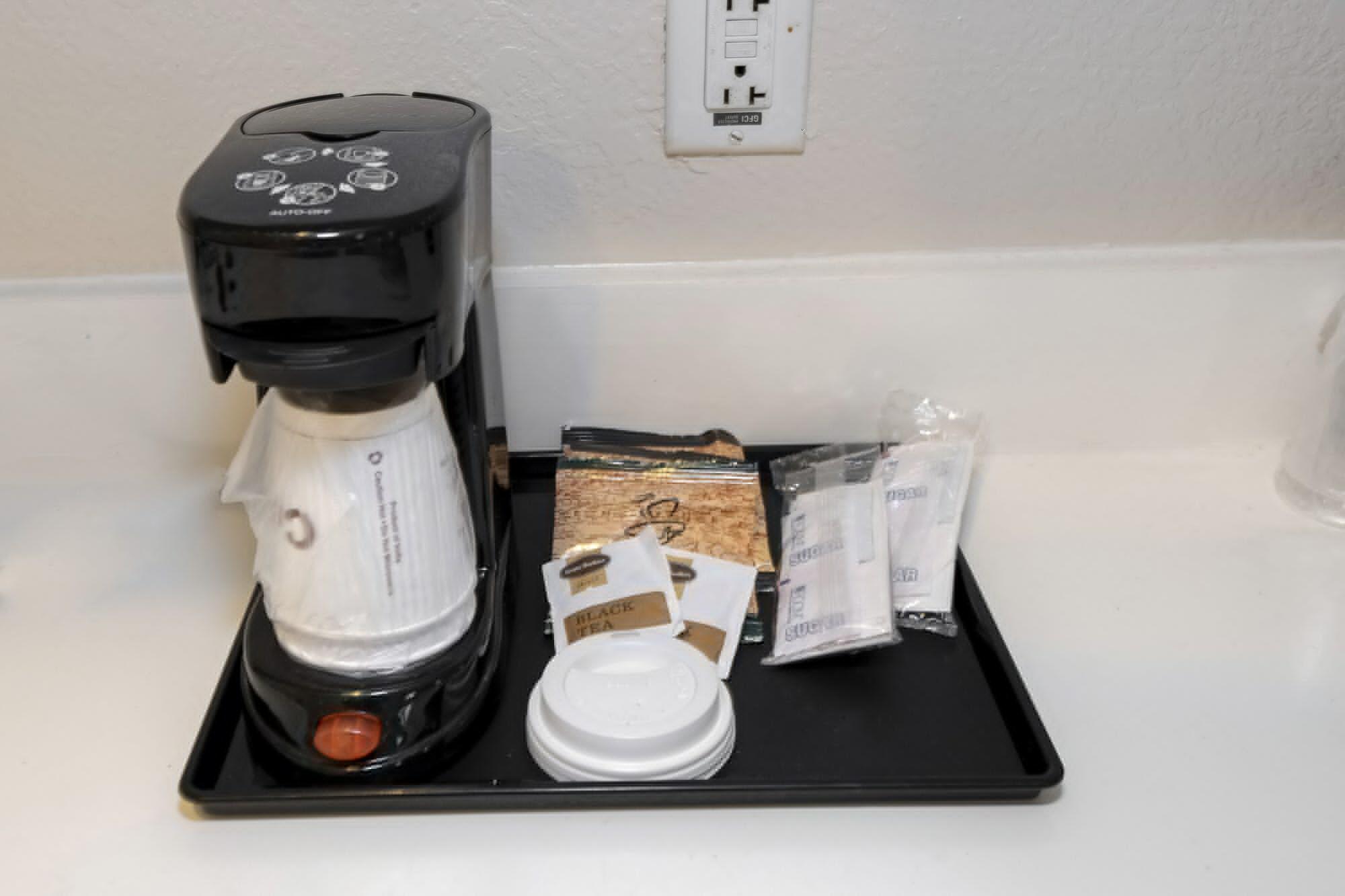 Red Roof Inn & Suites Pensacola-Nas Corry Beach Haven Bagian luar foto